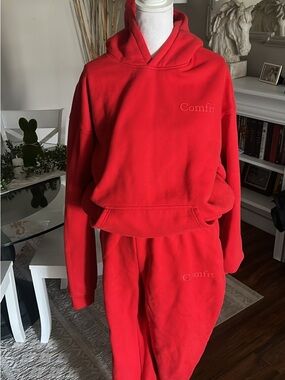 Comfrt Women's Red set